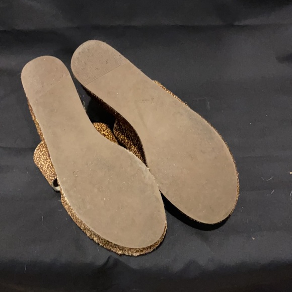 Animal print platform from local boutique - Picture 4 of 4